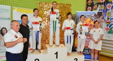 Zawodnicy z Zambrowa i Szumowa walczyli na Turnieju Karate Kyokushin [FOTO]