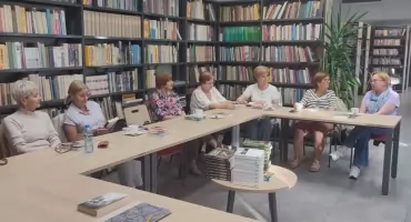 Spotkanie Dyskusyjnego Klubu Książki w zambrowskiej bibliotece [FOTO]