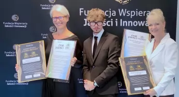 Szkoła Podstawowa w Szumowie i Miejskie Przedszkole nr 5 w Zambrowie wyróżnione za działania na rzecz bezpieczeństwa i edukacji [FOTO]