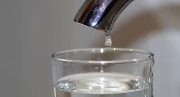 Uwaga: Woda warunkowo przydatna do spożycia!