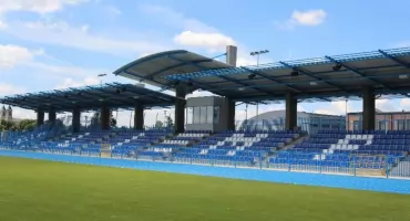 Będzie nowe oświetlenie i drenaż na stadionie miejskim w Zambrowie. Wybrano najlepsze oferty